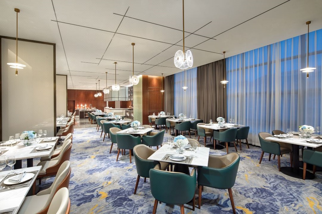 WYNDHAM GARDEN HOTEL