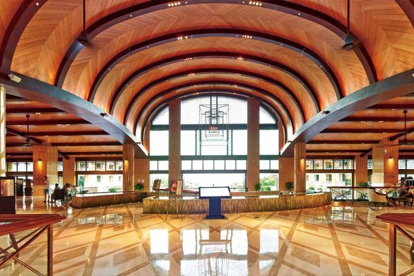 The Timber Arch Lounge